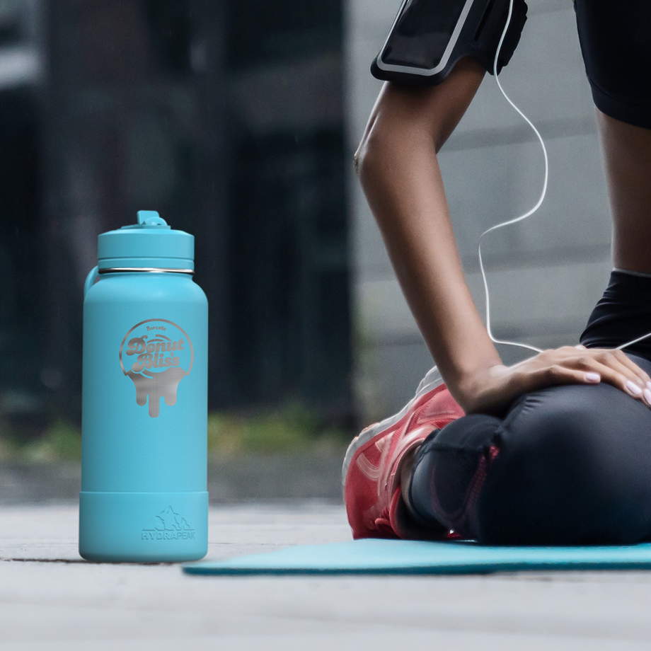 HPSPORTBOOT32-FD - 32 Oz. Hydrapeak Insulated Water Bottle w/Straw